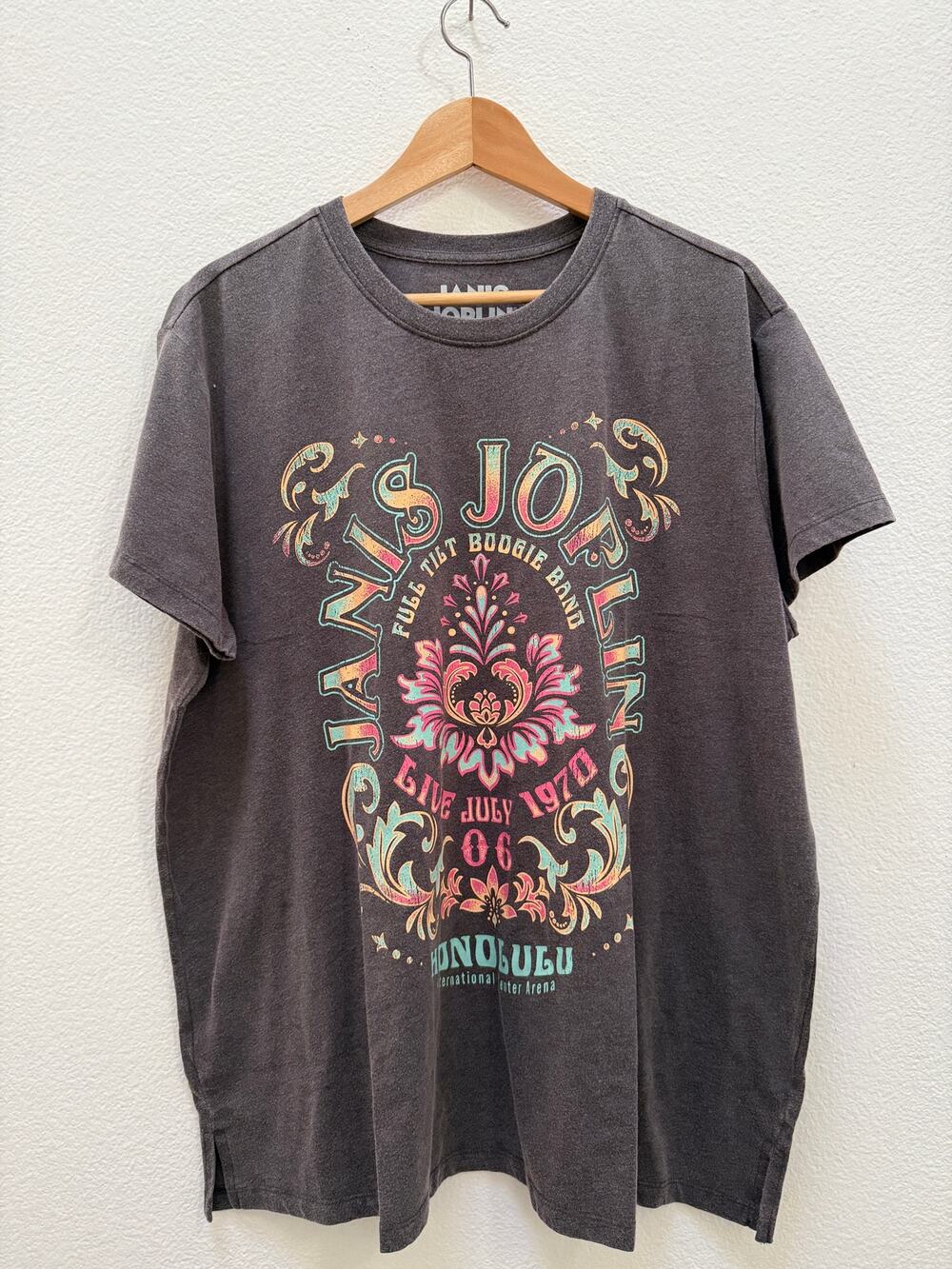 Goodie Two Sleeves Janis Joplin Honolulu 1970 Concert Graphic Tee Womens 1X